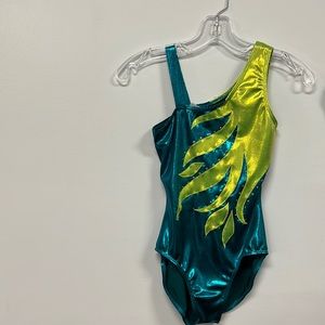 Tumbling - Dance - Gymnastics - Performance